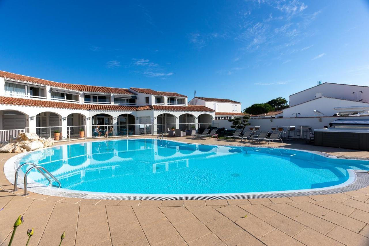 Hotel Restaurant Le Grand Large - Face A La Plage - Ile De Re ريفدو بلاج المظهر الخارجي الصورة