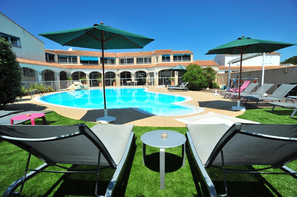 Hotel Restaurant Le Grand Large - Face A La Plage - Ile De Re ريفدو بلاج المظهر الخارجي الصورة